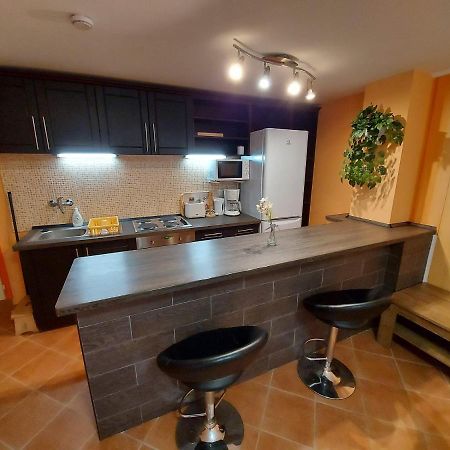 Nora Apartman Balatonlelle Buitenkant foto