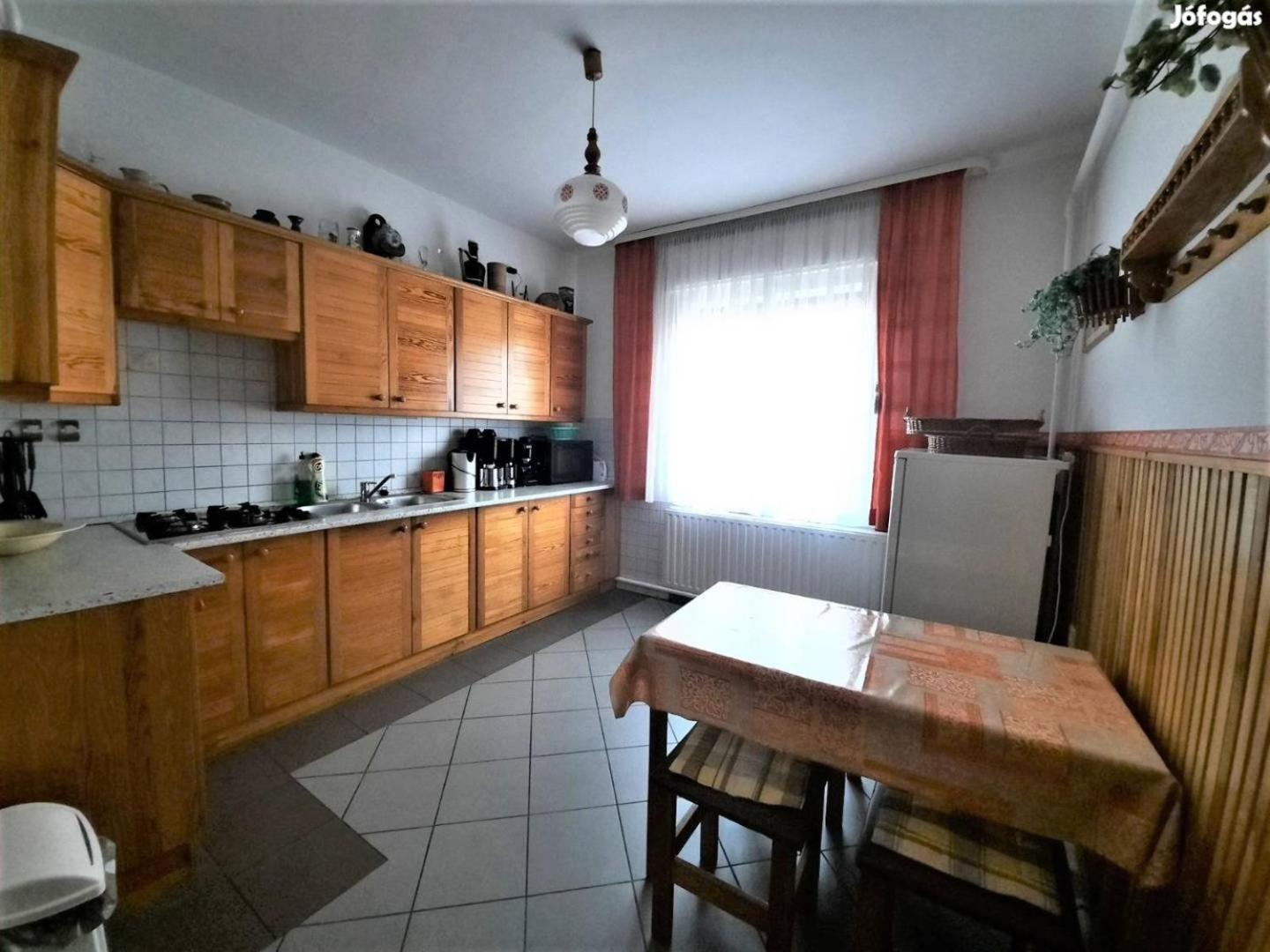 Nora Apartman Balatonlelle Buitenkant foto