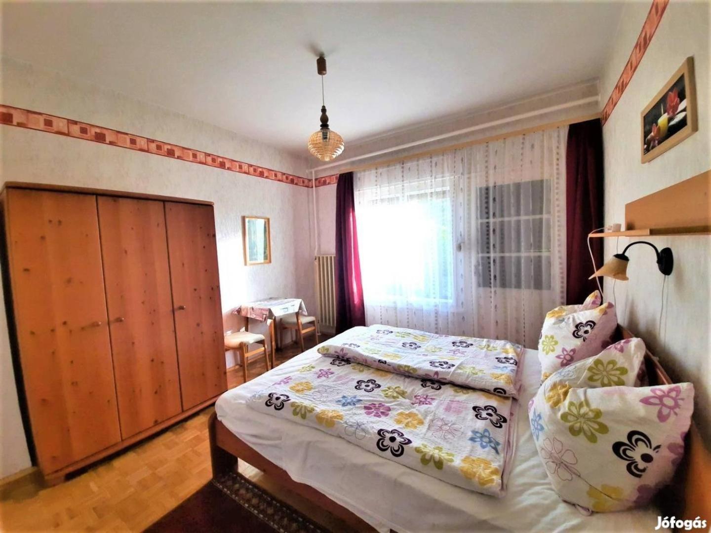 Nora Apartman Balatonlelle Buitenkant foto